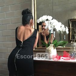 Veronica: Esperta Escort Montecatini-Terme: annunci, incontri e recensioni reali di Vip Escort, Escort, Pornostar, Trans, Massaggi, Mistress, Coppie e Orientali.
