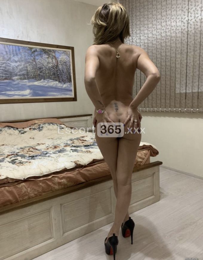 Emma: Sensuale e Affascinante - Escort a Torino - Foto 3