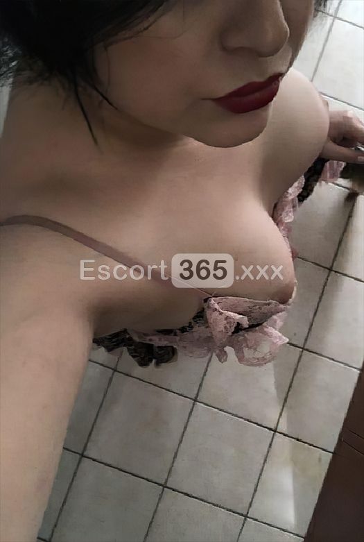 Simona: Solare e Sensazionale - Escort a Torino