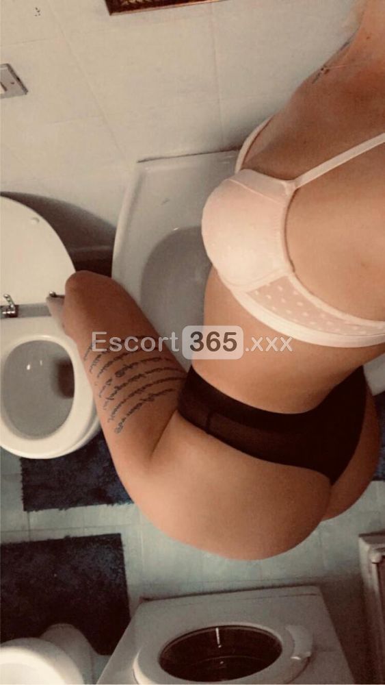 Vanessa: Affascinante - Escort a Pescara - Foto 2