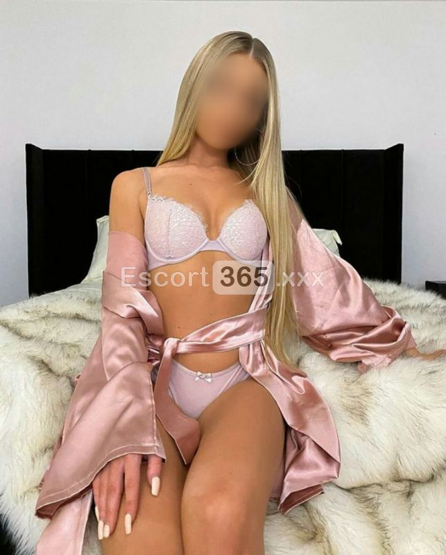 Erika Russa: Dea Bionda - Escort a Riccione - Foto 1