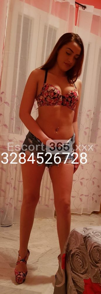 Mirella: Bellezza Sontuosa - Escort a Rimini - Foto 5