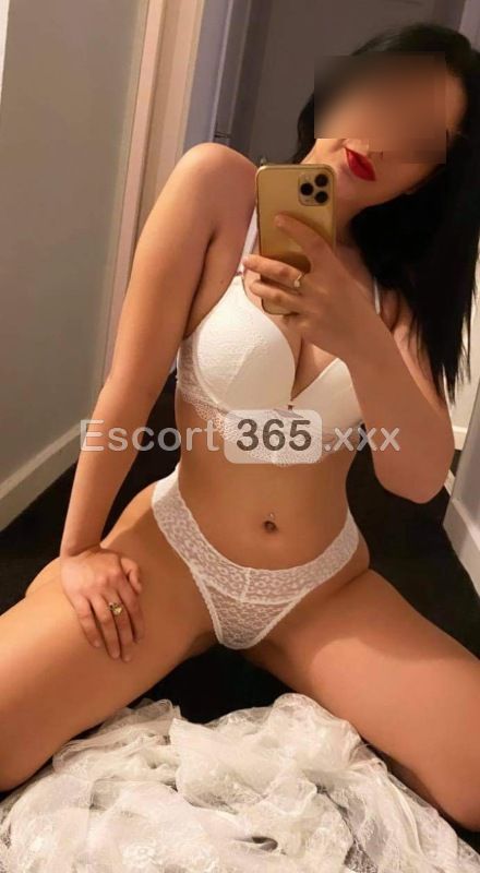 Anna: Affascinante e Vogliosa - Escort a Rozzano - Foto 2