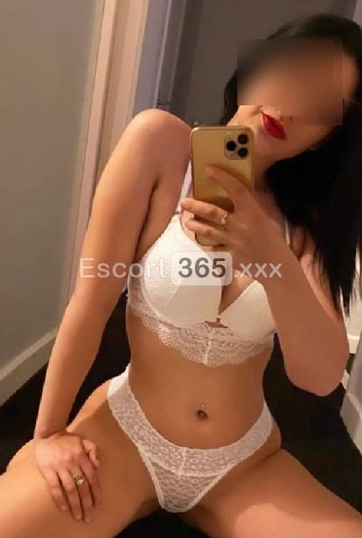 Anna: Affascinante e Vogliosa - Escort a Rozzano