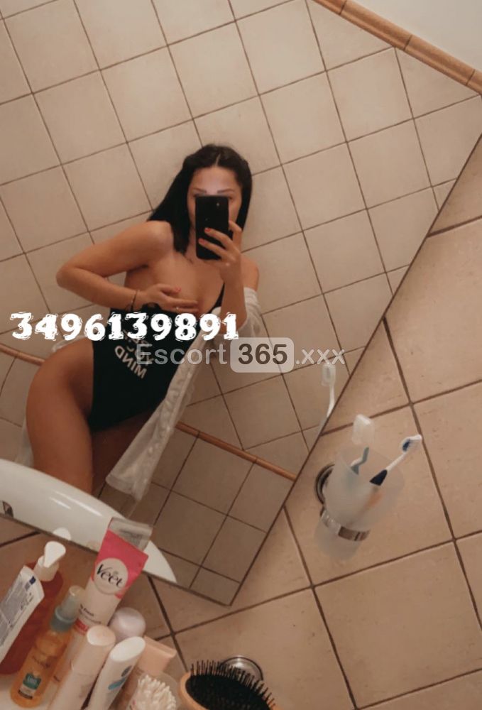 Milena: Dolcemente Sexy - Escort a Rimini - Foto 1