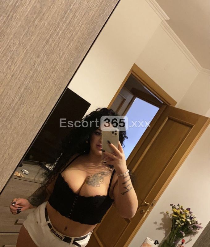 Emilia: Raffinata e Provocante - Escort a Roma - Foto 2