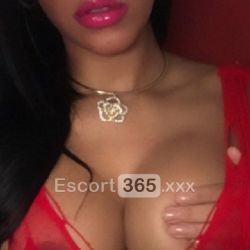 Cristal: Splendente e Magnetica Pornostar e PSE - Genova: incontri con le dive del cinema hard