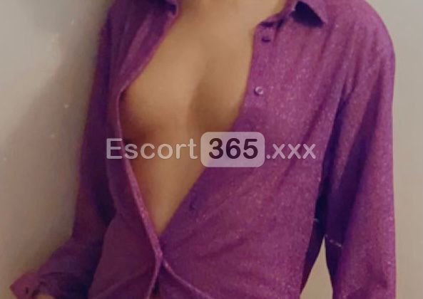 Daria: Tentazione Elegante - Escort a Rimini - Foto 2