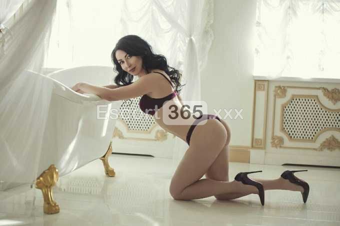Natali: Magnifica Russa, Bomba Sexy - Escort a Roma - Foto 2