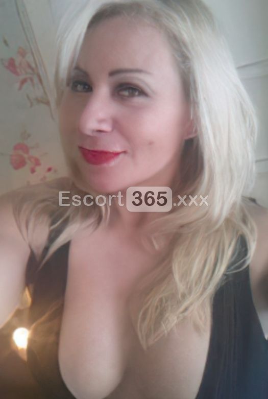 Vienna: Relax con Eleganza - Escort a Catania