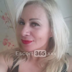 Vienna: Relax con Eleganza Escort - Catania: Annunci Personali, Incontri Erotici, Donna cerca Uomo