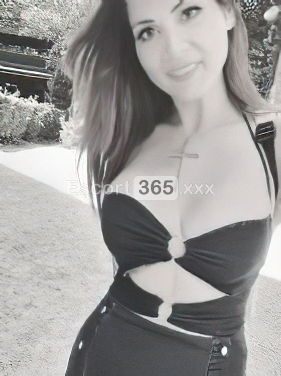 La Dolce Vita: Eleganza Italiana e Charme - Escort a Catania - Foto 4