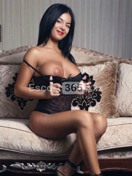 Rosa: Vulcano di Sensualità e Passione - Escort a Catania - Foto 6