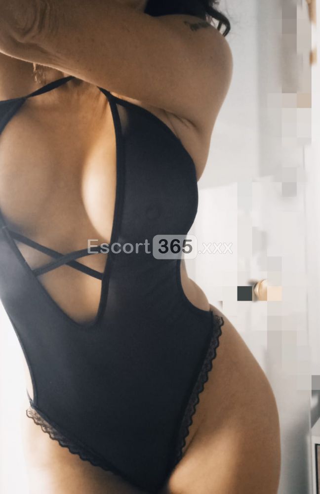 Laura: Italiana Intrigante e Amante Perfetta - Escort a Ferrara - Foto 5