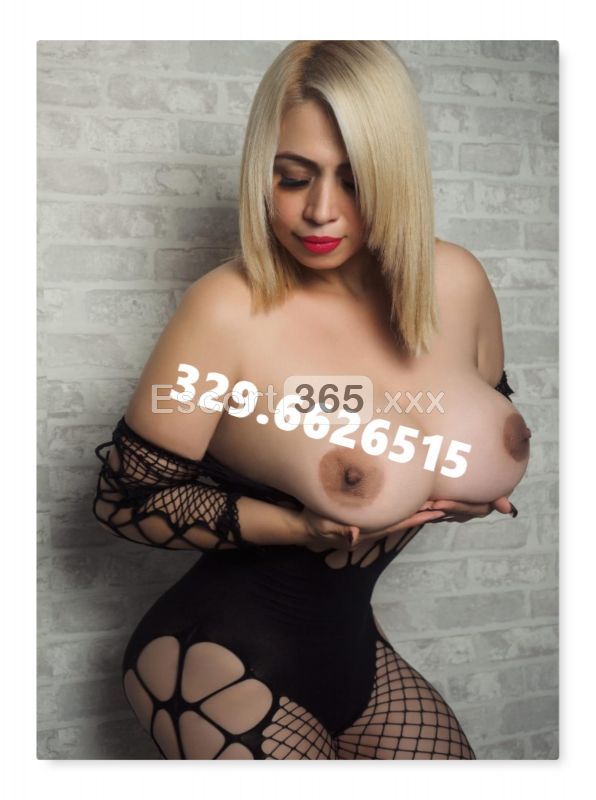 Melina: Calda Disinibita e Curve Provocanti - Escort a Torino - Foto 2