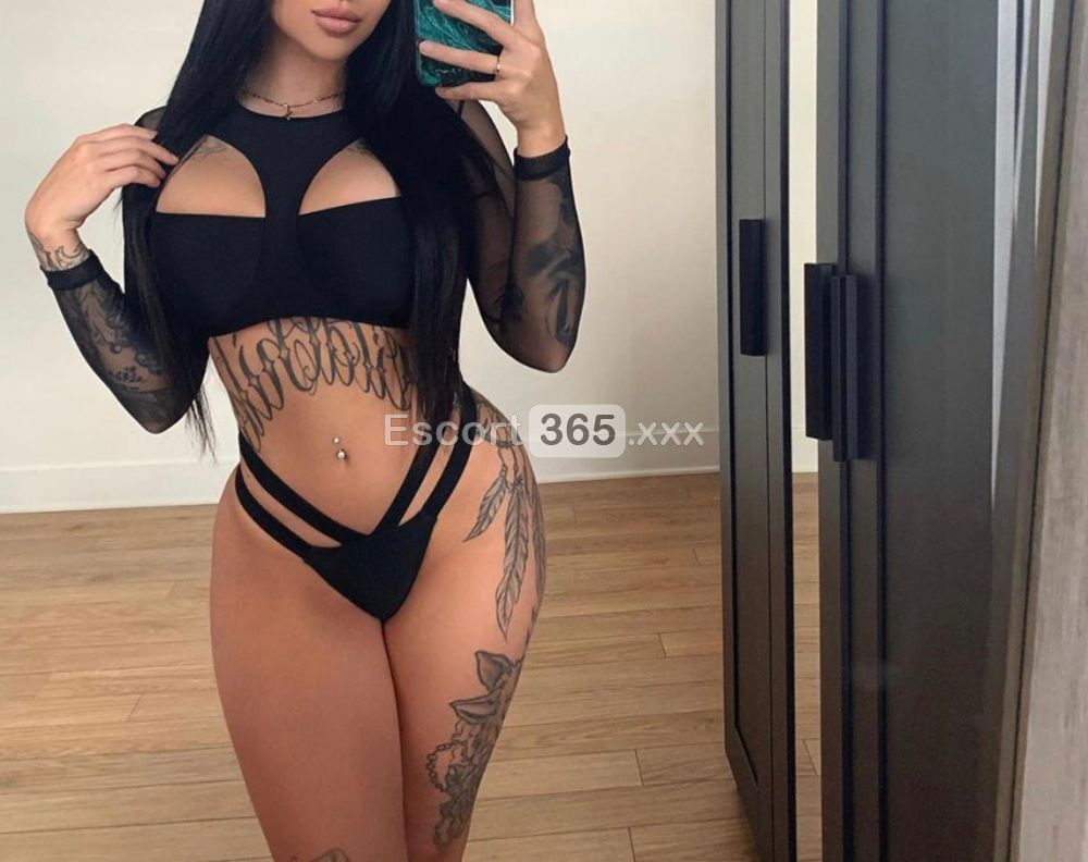 Kristal: Sensuale e Affascinante - Escort a Catania - Foto 3