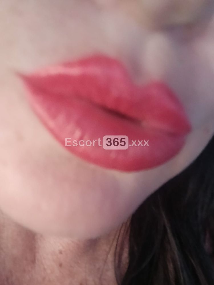 Simona: Sensuale Milf solo per Videochat - Escort a Roma - Foto 12