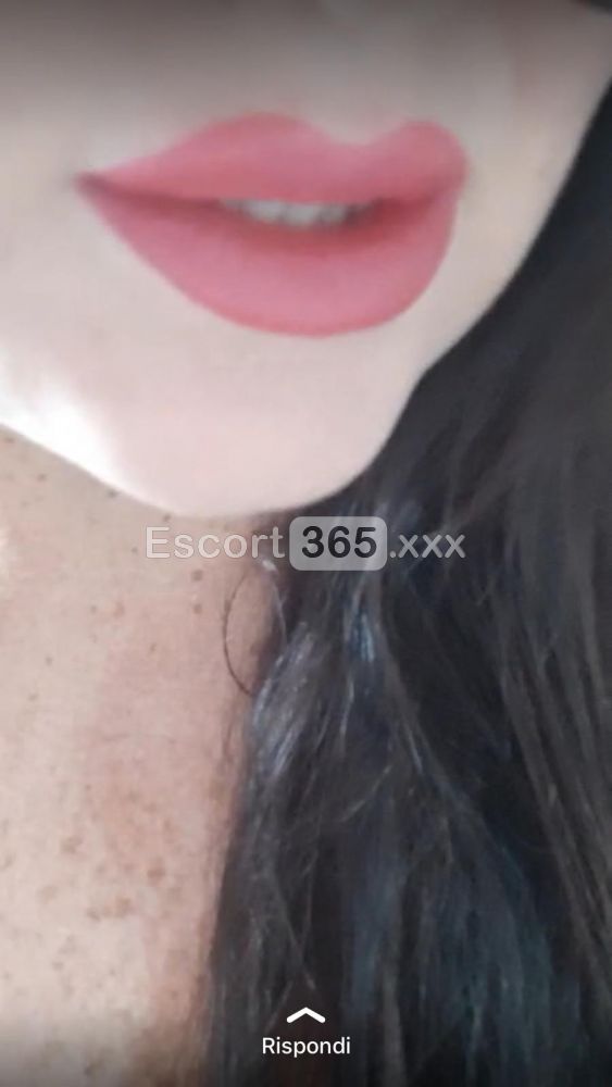 Simona: Sensuale Milf solo per Videochat - Escort a Roma - Foto 1