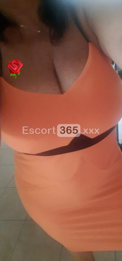 Simona: Sensuale Milf solo per Videochat - Escort a Roma - Foto 2