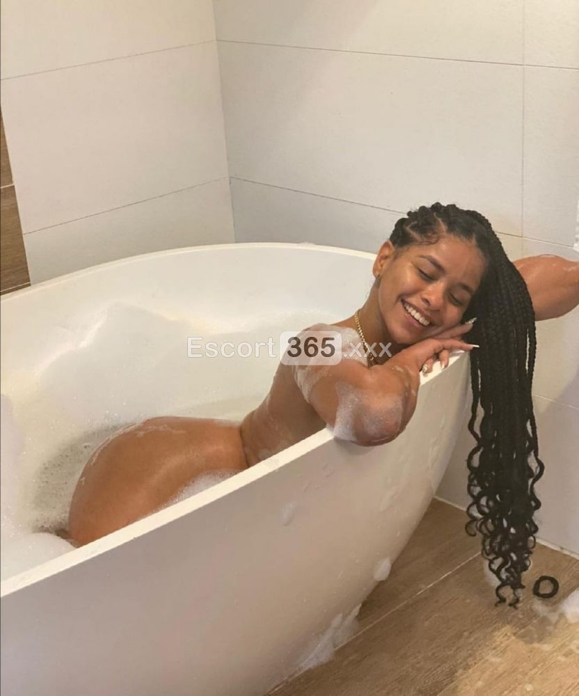 Sophia: Strega del Sesso e Massaggiatrice - Escort a Rieti - Foto 2