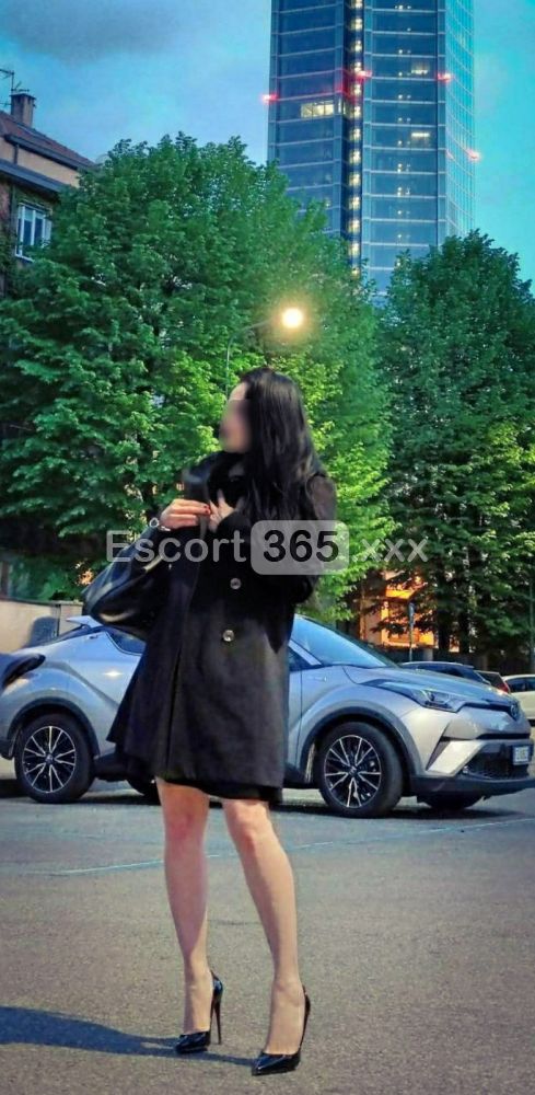 Andrea: Italiana Sinuosa - Vip Escort a Milano - Foto 2