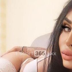 Manila: Giovane Transessuale Ventiquattrenne Escort Lecce: annunci, incontri e recensioni reali di Vip Escort, Escort, Pornostar, Trans, Massaggi, Mistress, Coppie e Orientali.