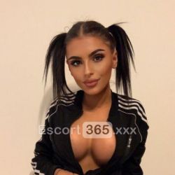 Adelina: Sensuale con Fisico Mozzafiato Escort Catania: annunci, incontri e recensioni reali di Vip Escort, Escort, Pornostar, Trans, Massaggi, Mistress, Coppie e Orientali.