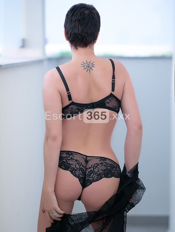 Pamela: La MILF Insaziabile del Piacere Vero - Escort a Napoli - Foto 3