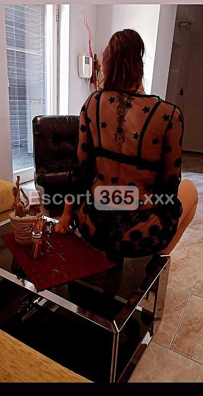 Nadia: Vera Milanese per Momenti di Relax - Escort a Aversa - Foto 2