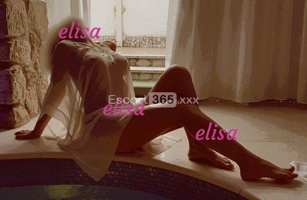 Elisa: Esperta nel Donare Relax - Massaggi Erotici a Assago - Foto 8