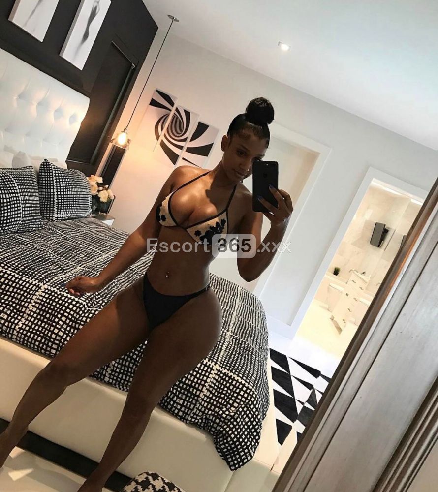Olivia: Vogliosa ed Eccitante - Escort a Torino - Foto 9