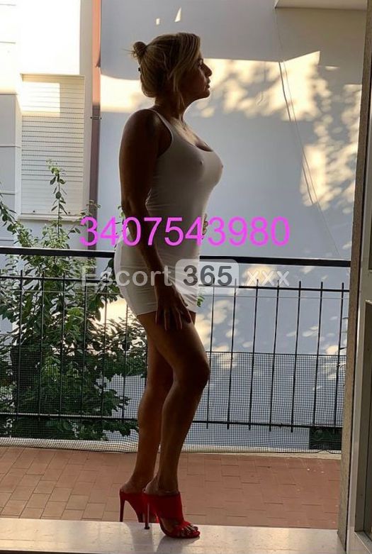 Bibi: Seducente e Amorevole - Massaggi Erotici a Carpi