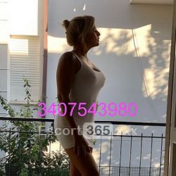 Bibi: Seducente e Amorevole Escort Carpi: annunci, incontri e recensioni reali di Vip Escort, Escort, Pornostar, Trans, Massaggi, Mistress, Coppie e Orientali.