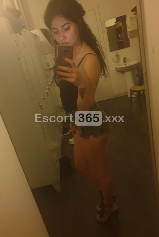 Andrea: Compagna Affidabile e Molto Intensa - Escort a Argenta