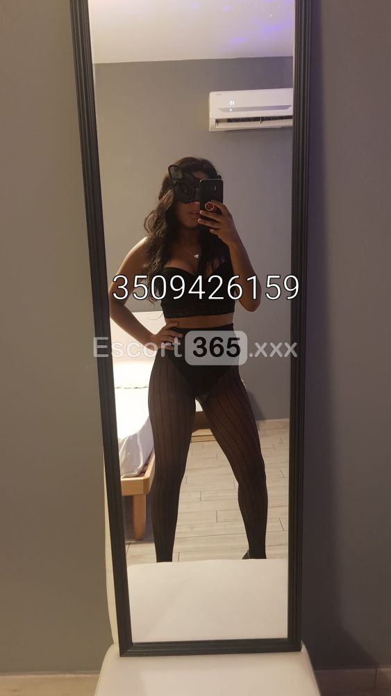 Frida: Fascino Esotico e Passione Hot - Escort a Verona - Foto 1