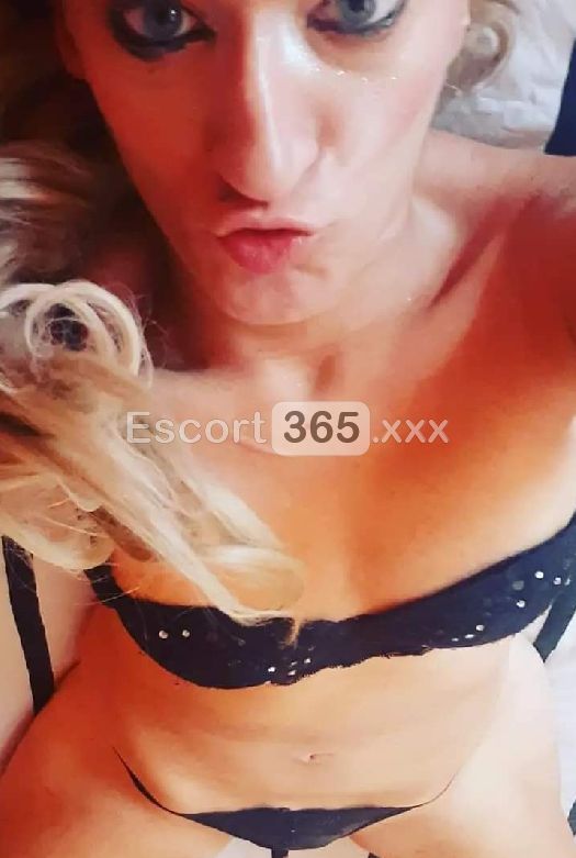 Eva Elettra: Dominio Intrigante - Mistress a Milano