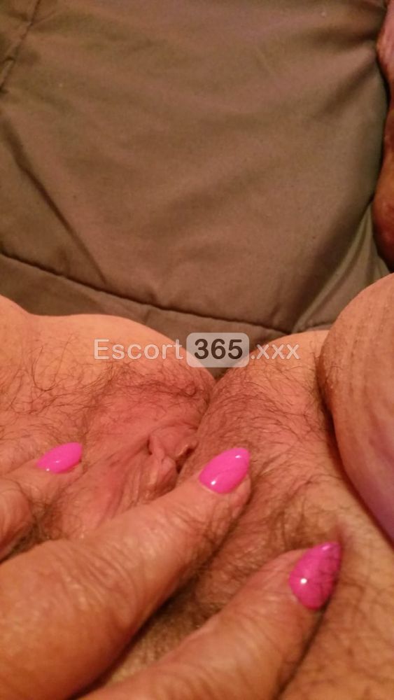 Mara: Esperienza MILF e Fisting Vaginale - Escort a Como - Foto 5