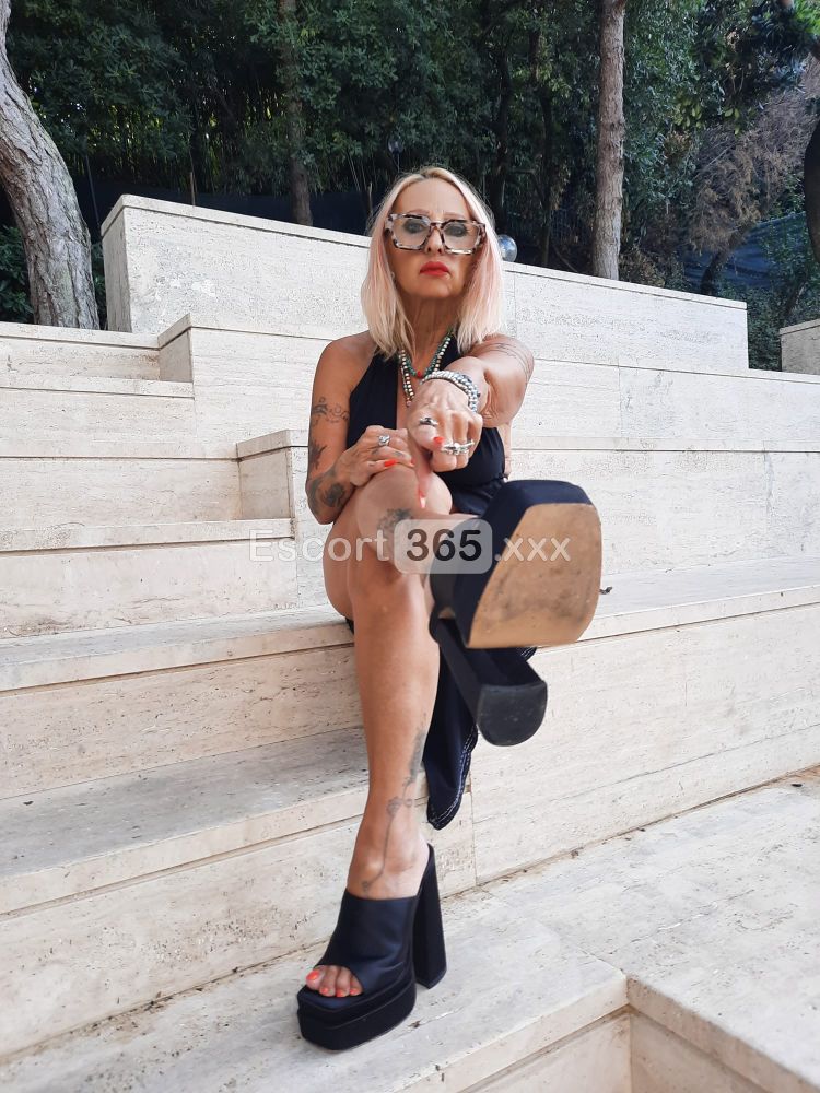 Lady Kimera: Dominazione e BDSM - Mistress a Castronno - Foto 24