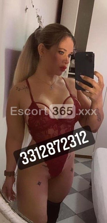 Melissa: Tentazione Spagnola e Lusso Puro - Escort a Napoli - Foto 9