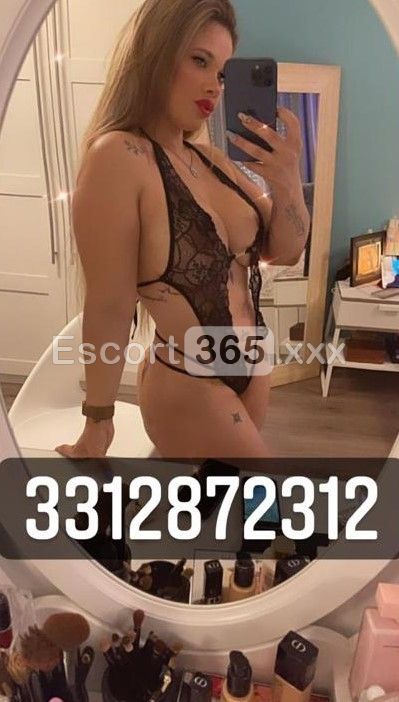 Melissa: Tentazione Spagnola e Lusso Puro - Escort a Napoli - Foto 4