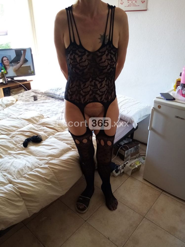 Laura: Scopri il Piacere Vero di un'Italiana - Escort a Modena - Foto 1