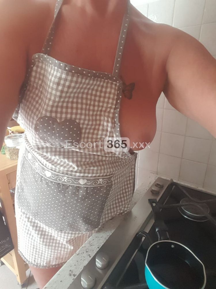 Alice: Incontra una Vera Milf Italiana - Escort a Levico Terme - Foto 2