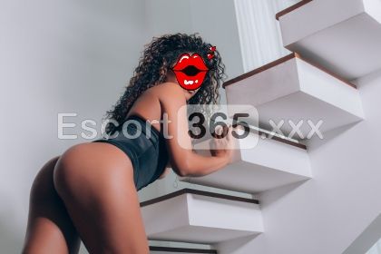Clary: Massaggio Corpo a Corpo - Escort a Santa Lucia di Piave - Foto 4
