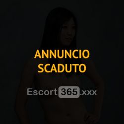 Lina: Calorosa e Travolgente Pornostar e PSE - Napoli: incontri con le dive del cinema hard