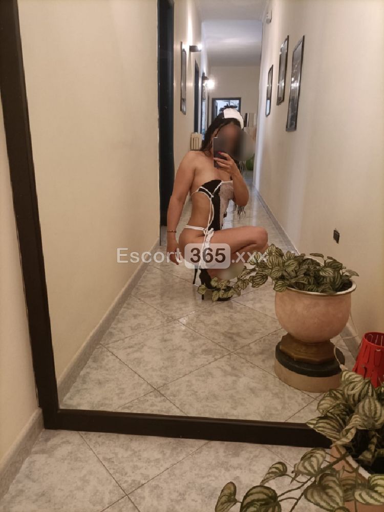 Carla: Energica e Raffinata - Escort a Giugliano in Campania - Foto 12