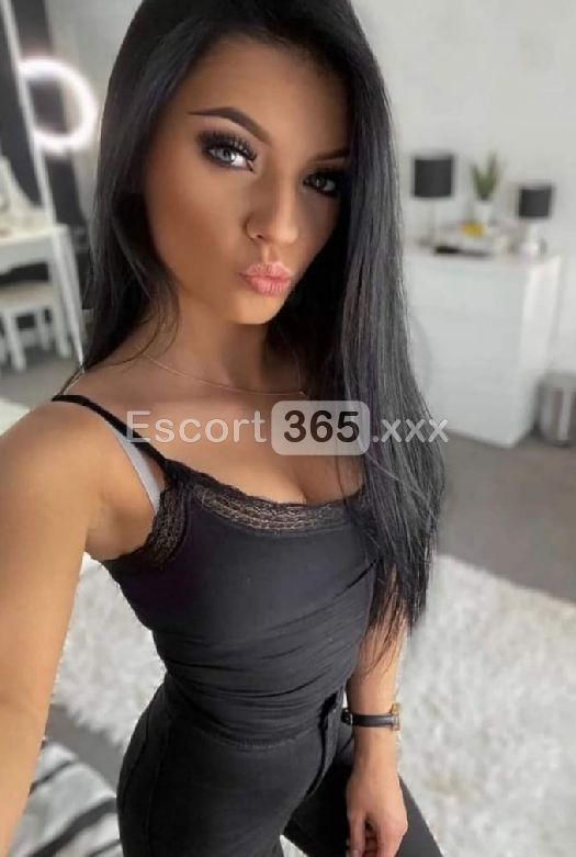 Italiane Massaggiatrici tantra e rilassanti, Cerette uomo anche inguine totale - Escort a Bergamo - Foto 2