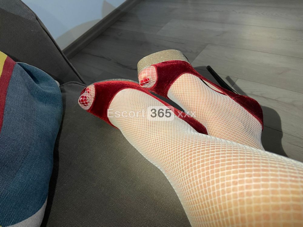 Lady Divina: Classe e Sensualità - Escort a Milano - Foto 12