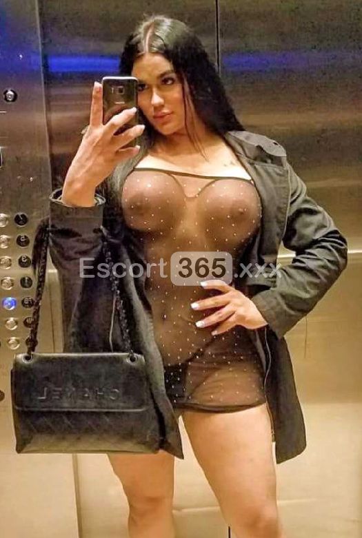 Alessandra: Preliminari intensi al Naturale - Escort a Foligno