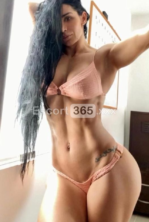Eva Arden: Lusso e Passione - Escort a Verona
