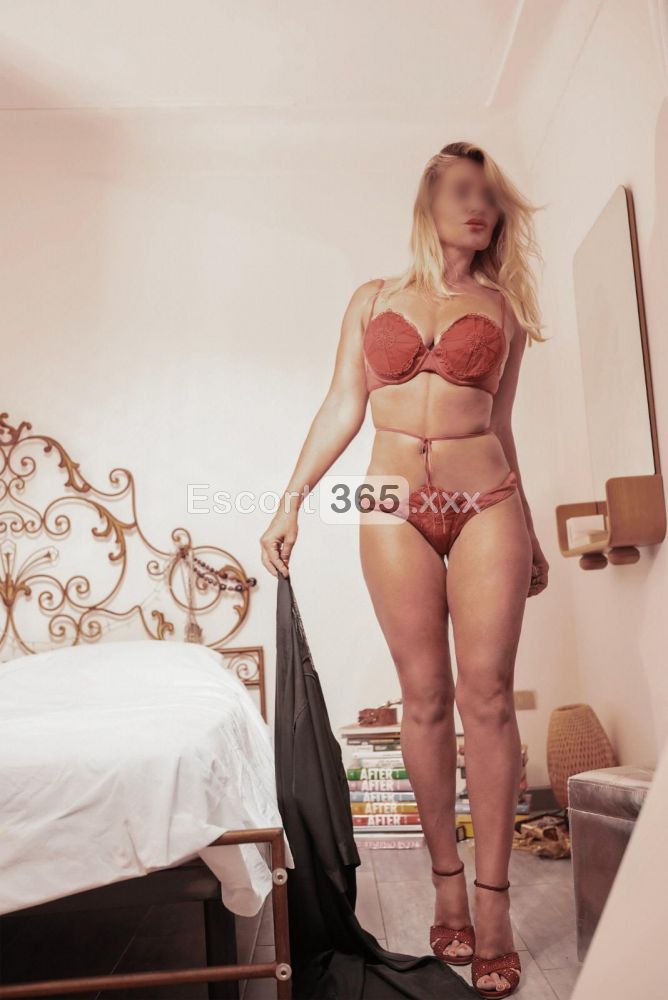Milana: Lusso ed Eleganza - Vip Escort a Milano - Foto 17